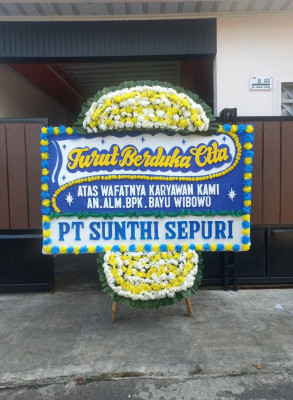 Papan Bunga Duka di Wunung