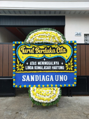Papan Bunga Duka di Wunung